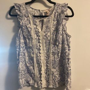 Skies are Blue Top Size Small
